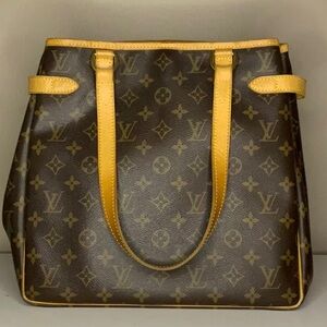 Louis Vuitton Batignolles Vertical Tote Handbag in Monogram Canvas (13" x 12")